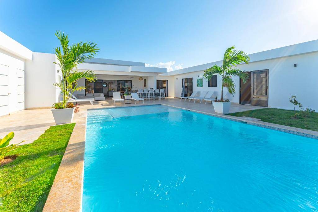 Instyle Residences at Casa Linda Villas, view 10